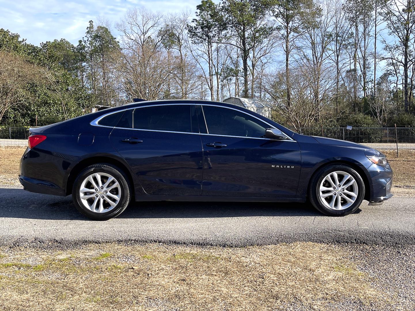 2018 Blue Chevrolet Malibu LT (1G1ZD5ST0JF) with an 1.5L L4 DOHC 16V engine, 6 Automatic transmission, located at 18001 Kellogg Rd, Saucier, MS, 39574, (228) 832-1441, 139.421463, -76.641457 - Photo#15